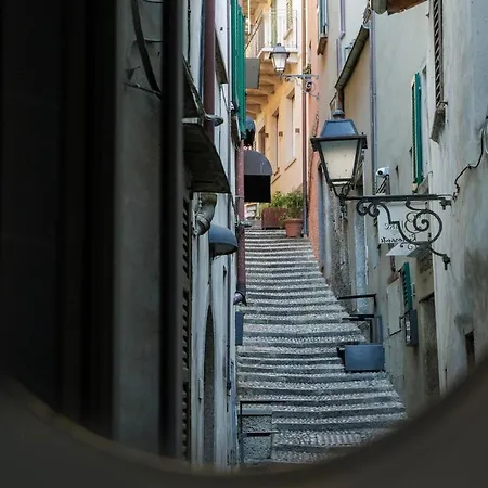 Terrazza Mazzini Lakeside Stylish Daire