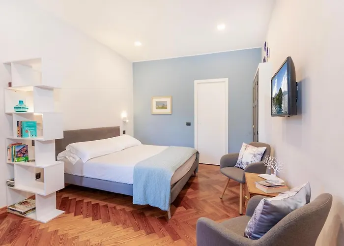 Terrazza Mazzini Lakeside Stylish Daire