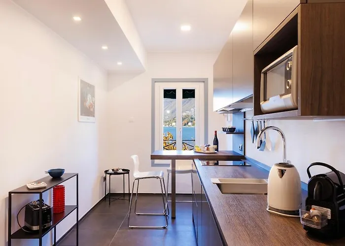 Terrazza Mazzini Lakeside Stylish