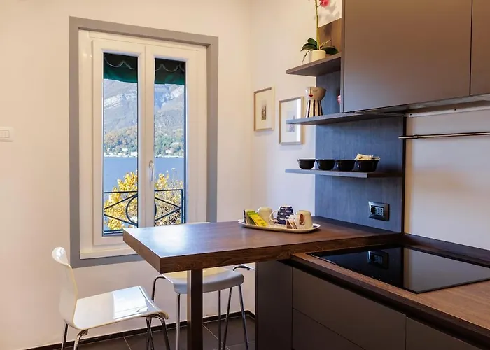 Terrazza Mazzini Lakeside Stylish * Bellagio