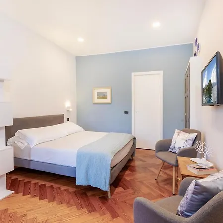 Terrazza Mazzini Lakeside Stylish Apartamento